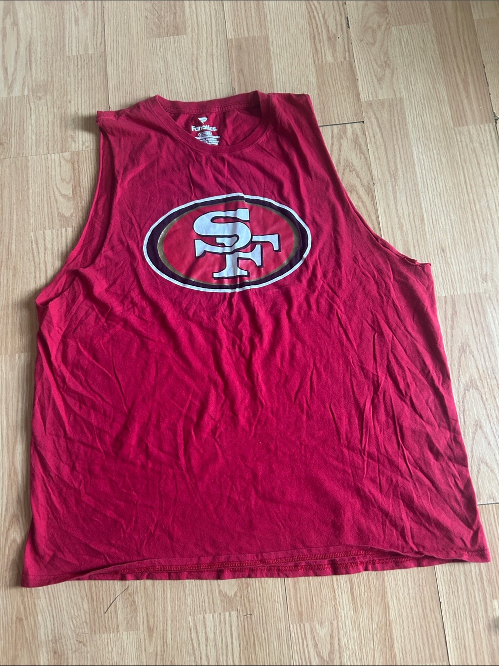Fanatics Red Crewneck Graphic T-Shirt